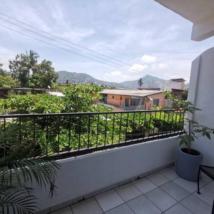 1 Bedroom Apt With Ac , Tv , Wi-Fi Near Dt And Beach Zihuatanejo Bagian luar foto