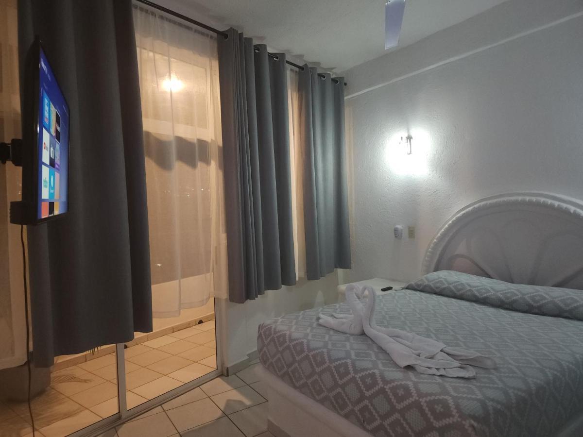 1 Bedroom Apt With Ac , Tv , Wi-Fi Near Dt And Beach Zihuatanejo Bagian luar foto