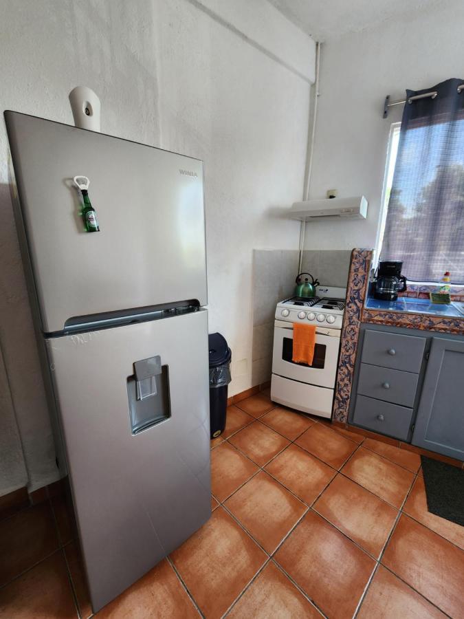 1 Bedroom Apt With Ac , Tv , Wi-Fi Near Dt And Beach Zihuatanejo Bagian luar foto